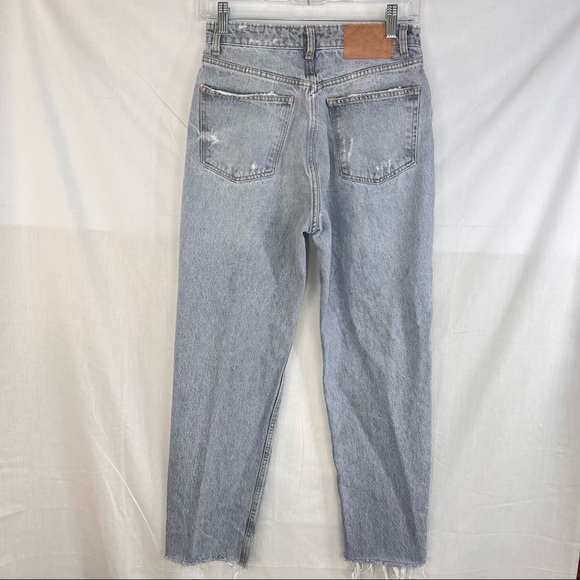 ZARA Womens High Rise Straight Leg Raw hem Distress Washed Jean Sz 6 -26”x26” - Picture 4 of 10